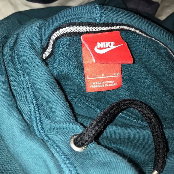 Teal Nike hoodie - Picture 3 of 4